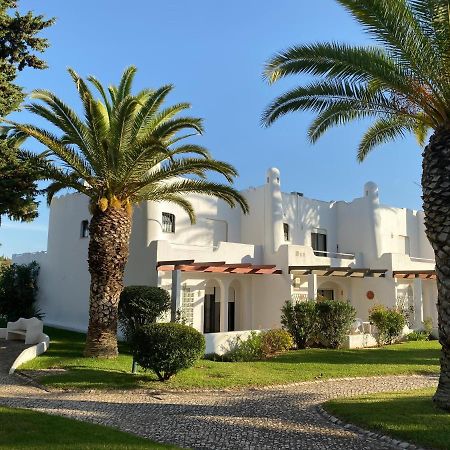 Superb Beach Townhouse At Vila Gaivota Resort Ferragudo Eksteriør bilde