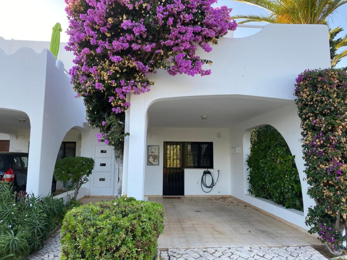 Superb Beach Townhouse At Vila Gaivota Resort Ferragudo Eksteriør bilde